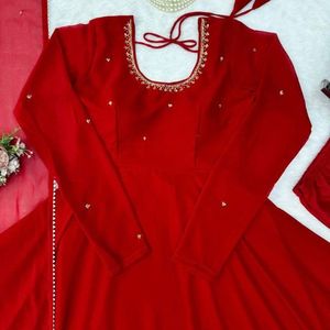 Salwar Kameez Tradicional Rojo de Georgette con Bordado de Lentejuelas y Pedrería, Conjunto Indio-Pakistaní para Mujer, Vestido de Fiesta y Boda de Secado Rápido - Product Image 3