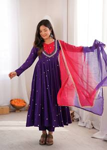 Elegante Conjunto de Tres Piezas Anarkali de Diseño Romano con Bordado de Lentejuelas y Espejo Real, Largo hasta el Suelo, Reversible, Sin Arrugas, de Secado Rápido - Product Image 3