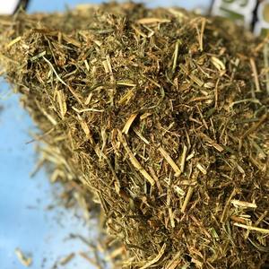 Alimento de Alfalfa Picada con Alto Contenido de Proteínas para Ganado Lechero, Mejora el Rendimiento Lácteo y la Salud Digestiva - Product Image 5