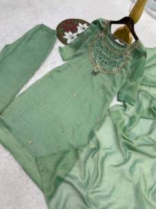 Ensemble Kurta Traditionnel en Soie Vert Sauge Brodé pour Femme avec Dupatta, Coupe Classique, Toutes Saisons, Tenue Ethnique pour Fête/Mariage/Quotidien - Product Image 3