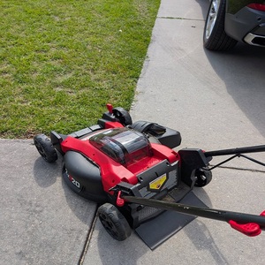 Tondeuse à gazon autotractée Husqvarna à essence, prix usine, plateau en acier durable, hauteur de coupe réglable, offre spéciale - Product Image 3