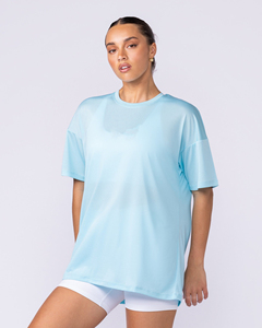 T-shirt en maille bleu clair surdimensionné pour femme, col rond, coupe ample, respirant, manches courtes, style printemps-été - Product Image 2