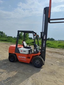 รถยกเฮลิคอปเตอร์มือสอง 3.5 ตัน สำหรับใช้งานนอกพื้นที่ ใช้เครื่องยนต์เบนซิน ยกสูง 3000 มม. แบบสองขั้น สำหรับใช้งานในฟาร์มและร้านค้าปลีก - Product Image 3