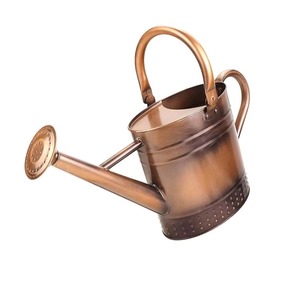 Regadera de Metal Amarilla Personalizable con Asa y Boquilla Verdes para Jardinería - Product Image 2