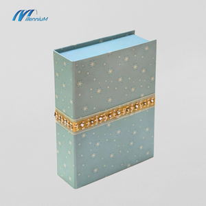 Imballaggio in carta personalizzato lussuoso Set di sollevamento in rilievo a doppia porta scatole con coperchio magnetico con fodera in raso - Product Image 2