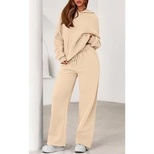 Ensemble de survêtement 2 pièces pour femme, à capuche, manches longues, couleur unie, en polaire respirant, avec poches latérales, taille élastique, décontracté, pour l'automne - Product Image 4