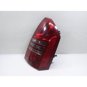 300 Luces Traseras Usadas Derecha - Product Image 4
