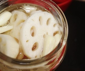 Rodajas de raíz de loto enlatadas con sabor a nuez, 28 oz, trozos de raíz de lirio de agua en jarabe para sopas dulces, postres, encurtidos y ensaladas, 800 g - Product Image 5