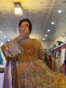 Robes afghanes Kuchi aux dernières tendances, prix de gros, richement brodées, longueur cheville, respirantes, robes décontractées pour femmes - Product Image 2