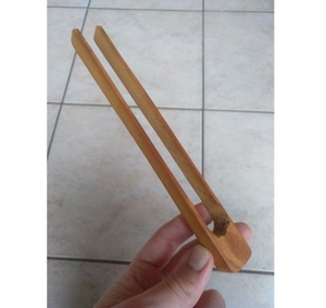 Pinzas de Madera de Diseño Increíble para Cocinar, Tostar y Servir, Pinzas de Madera para Mango, Producto Más Vendido - Product Image 1