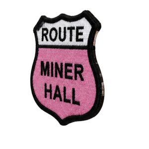 Badge décoratif magnétique brodé en chenille noir, rose et vert pour vêtements, vestes, sweats à capuche, casquettes, sacs et accessoires de mode - Product Image 4