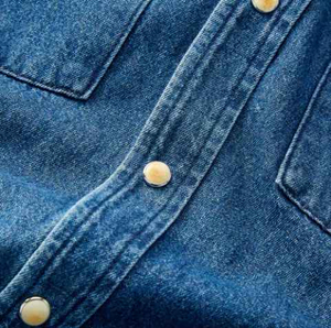 รับผลิตเสื้อเชิ้ตเดนิมผู้ชายแบบ OEM ODM ปกคอปกปกติ ติดกระดุม แขนยาว - Product Image 4