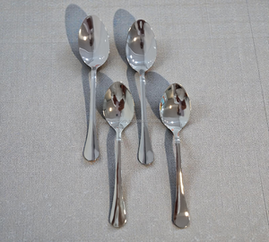 Cuchara de Acero Inoxidable de Alta Calidad con Acabado Espejo, Diseño Moderno y Lujoso, Mango Largo, para Mesa de Comedor de Bodas - Product Image 3