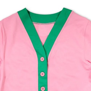 Cardigans à col en V personnalisés roses avec logos, manches longues, couleur unie, vêtements décontractés avec boutons, pulls pour sororités et fraternités, unisexe - Product Image 4