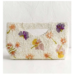 Nuevo Bolso de Mano con Cuentas de Vidrio Hechas a Mano, Elegante y Moderno para Fiestas, con Patrón Floral y Cierre de Solapa, a Precio de Mayoreo - Product Image 1