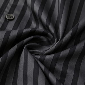 Ensemble de pyjama en soie personnalisé de haute qualité 2026 pour hommes – Vêtements de détente en soie douce à manches courtes - Product Image 5
