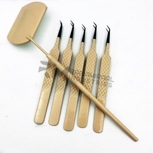 Pince à épiler RMI en acier inoxydable à pointe en fibre, 90 degrés, à pointe dentelée, pour cils et sourcils, option logo personnalisé - Vente en gros - Product Image 6