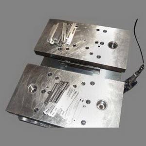 Heavy Duty Industrial Grade Metal Latch Stamping Die Set Precision Steel Hardware Punching Mold - Product Image 3