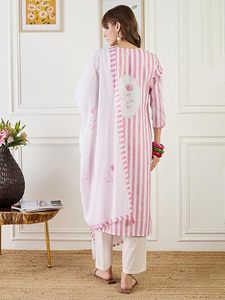 ชุดกางเกงคุर्ตาผ้าลินินทรงตรงพิมพ์ลายดอกไม้ประดับลูกปัดสำหรับผู้หญิงพร้อมผ้าคลุมไหล่ - Product Image 3