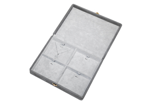 กล่องใส่สร้อยคอแบบญี่ปุ่นทรงสี่เหลี่ยมมุมโค้งมน 4 ช่อง  วัสดุกำมะหยี่พิมพ์ลายตามสั่ง ขนาด 243x213x50 มม. สำหรับวันวาเลนไทน์ - Product Image 3