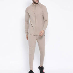 2026 Wholesale Fashionable Street Style Sweat Suit For Men Outdoor Wear Available Different Material Design Men Tracksuit OEM - Product Image 1