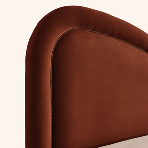 Lit King Size capitonné incurvé minimaliste européen Valente avec des caractéristiques de rangement en bois MDF - Product Image 4