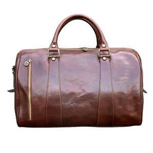 Sac de voyage week-end en cuir fait main avec logo personnalisé, vente en gros, sac de voyage en cuir souple de qualité supérieure, fabrication de premier choix - Product Image 1