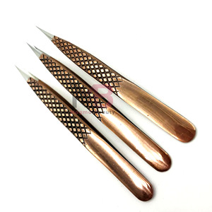 Pinces à cils de qualité supérieure à pointe en fibre et non en fibre pour une isolation précise des cils, extensions de volume, instruments de beauté - Product Image 4