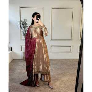 Ensemble de costumes de soirée brodés pour femmes-Plazzo et Dupatta pour occasions spéciales - Product Image 2