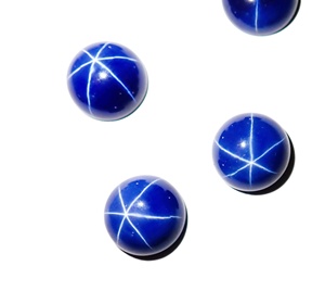 Saphir bleu étoilé rond 12x12 mm 9 carats, cabochon poli créé en laboratoire, effet étoile à 6 branches, hauteur 4-5 mm pour la fabrication de bijoux - Product Image 4