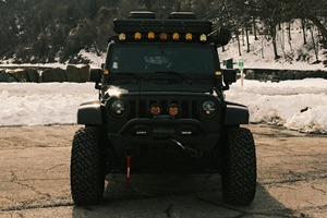 Jeep Wrangler Unlimited Sahara 4x4 de 2016 - Product Image 2