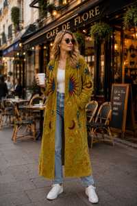 Manteau long en velours pour femme, motif Soleil Lune Étoile, broderie Suzani céleste, vêtement d'extérieur de festival, manteau long élégant - Product Image 3