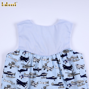 ชุดจั๊มสูทเด็ก Babeeni ลายเครื่องบินน่ารัก แบบ OEM ODM ชุดรอมเปอร์เย็บสม็อค ติดกระดุมแป๊ก - BB3572 ผ้าฝ้ายออร์แกนิค 100% - Product Image 6