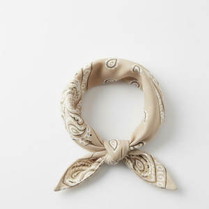 Bandana décoratif unisexe, foulard carré à imprimé géométrique vibrant pour des déclarations de mode modernes et un style créatif - Product Image 4