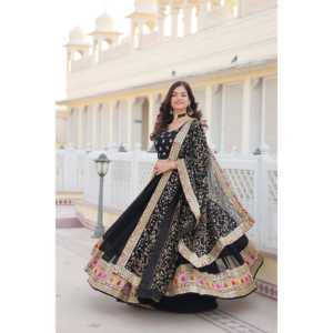 Desgaste de deshierbe negro atractivo Lehenga Choli - Product Image 3