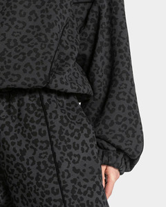 Conjunto Deportivo de Invierno para Hombre, Talla Grande, Diseño Personalizado, Sudadera con Capucha Negra con Estampado de Leopardo, Dos Piezas, Transpirable - Product Image 6