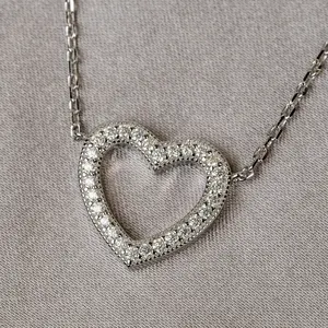 Pendentif Cœur en Moissanite Taille Princesse 1/2 CTW en Argent Sterling avec Chaîne à Maillons de 18 Pouces, Bijou Romantique pour Femme, Mariage et Fiançailles, Tishya - Product Image 2