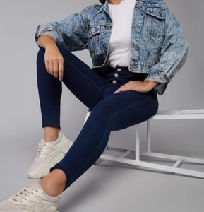 Jean en denim coupe droite pour femme, taille mi-haute, longueur genou, décontracté, usage quotidien, bleu vintage, résistant à la décoloration - Product Image 6