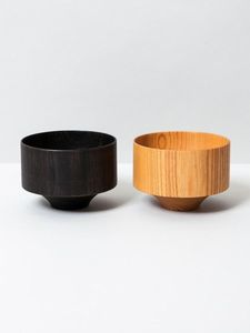 Bol de service en bois de style farmhouse avec une texture naturelle riche et une finition durable - Product Image 3