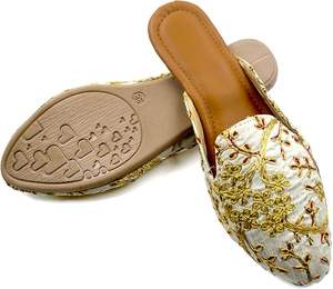 Calzado Khussa de Lujo para Bodas y Mehndi, Calzado Tradicional Pakistaní Jutti con Bordado Punjabi, Venta al por Mayor - Product Image 3