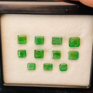 Esmeralda natural, 11 piezas de esmeralda tallada, buena calidad, buen brillo y un hermoso color verde, pulido perfecto, ideal para cualquier joyería. - Product Image 1