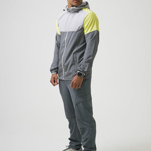 Ensemble de survêtement coupe-vent deux pièces pour homme, veste à capuche zippée et pantalon de jogging, personnalisable, léger, en nylon et polyester, tenue de sport - Product Image 4