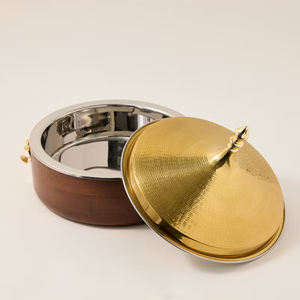 Olla Moderna de Metal Plateado con Tapa de Acero Inoxidable Ecológica, de Alta Calidad, Hecha a Mano, para Servir y Mantener la Comida Caliente en el Hogar - Product Image 4