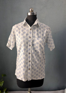 Camisa Casual de Algodón Estampada de Manga Corta para Hombre con Cuello Camisero, Transpirable, con Patrón Blanco y Azul, para Verano - Product Image 4