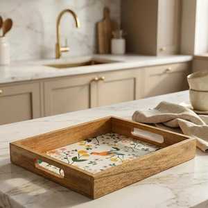 Plateau de service en bois naturel, plateau de service en bois avec motif floral, rectangulaire, style campagne française, plateaux de rangement pour la table - Product Image 3