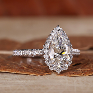 Anillo de Compromiso de Moissanita con Halo de Perlas, Anillo Nupcial de Plata con Diamantes, Anillo de Promesa de Aniversario Clásico y Elegante para Mujer - Product Image 4