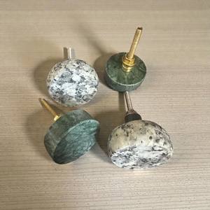 ลูกบิดตู้และอุปกรณ์ลิ้นชักทรงกลมแบบมินิมอลจากหินอ่อนธรรมชาติ AG Elements สำหรับใช้ในโรงแรม |   การออกแบบที่เป็นมิตรกับสิ่งแวดล้อม ทนทาน และป้องกันสนิม - Product Image 1