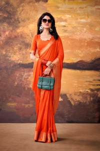 ชุดส่าหรีผ้า MassMello ล่าสุดสำหรับผู้หญิง ตกแต่งด้วยงานปักดิ้นทอง เหมาะสำหรับงานแต่งงานและงานเทศกาล คอลเลคชั่นส่าหรีงานปักเรียบง่าย - Product Image 3