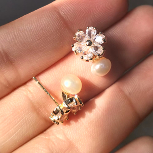 Pendientes de Perlas de Agua Dulce con Diseño de Flor de Trébol, Chapados en Oro, Antideslustre, Fabricante y Proveedor Mayorista de Joyería - Product Image 3