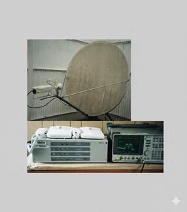 Equipo de Comunicación Portátil para Estación Terrestre Satelital con Antena Parabólica para Conectividad en Campo Remoto - Product Image 2
